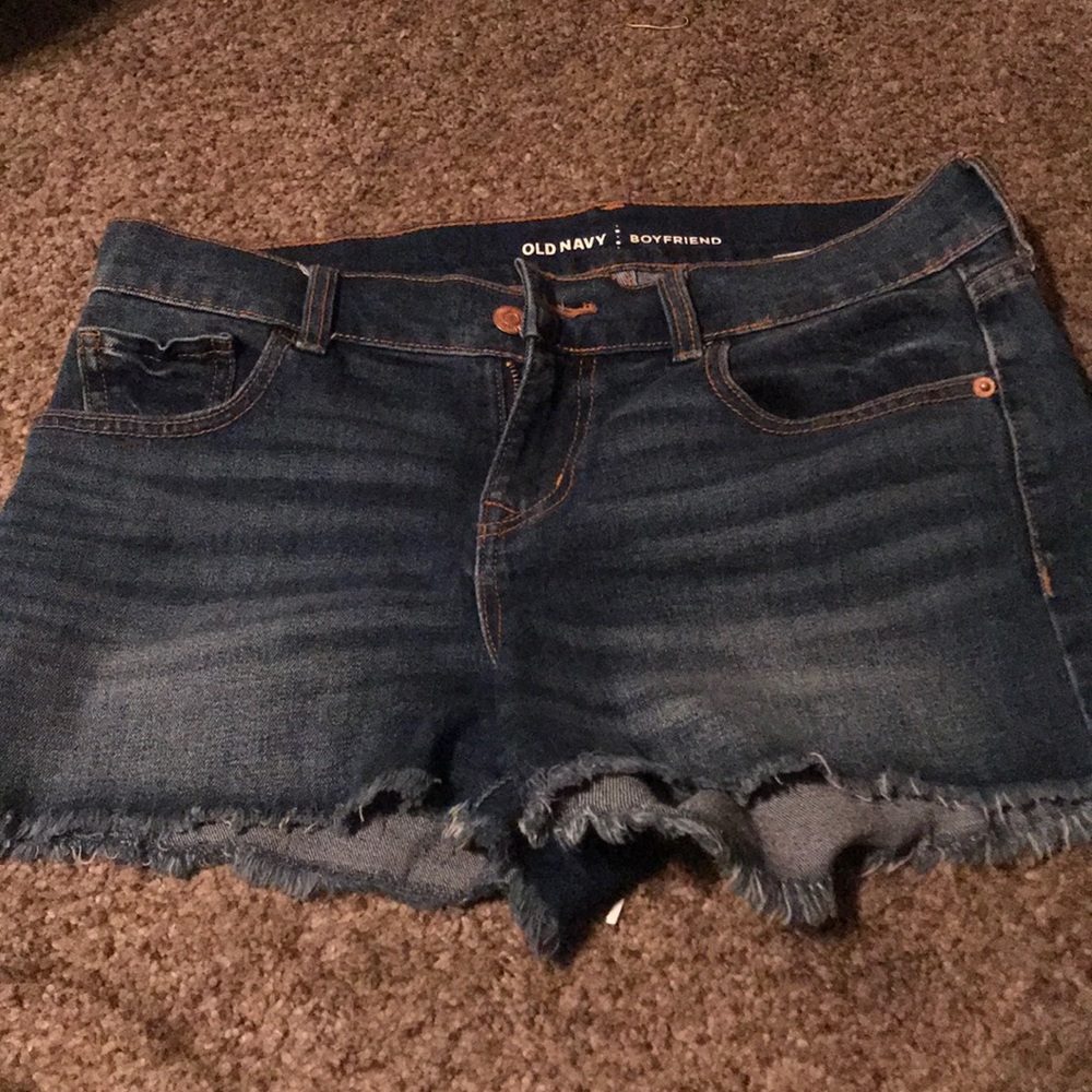 Old navy boyfriend shorts